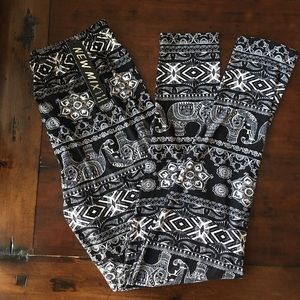 Plus size stretchy leggings - buttery soft fabric